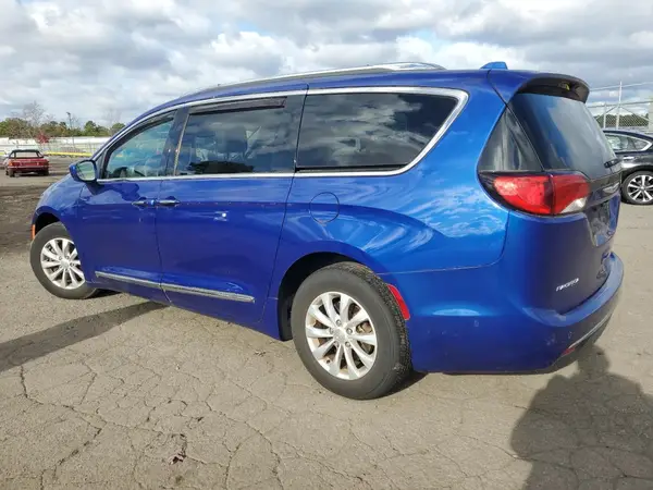 2C4RC1BG6JR318095 2018 CHRYSLER PACIFICA - Image 2