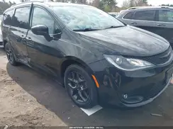 2C4RC1BG6JR318338 2018 CHRYSLER PACIFICA