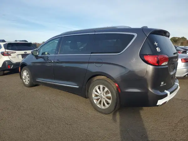 2C4RC1BG6JR322826 2018 CHRYSLER PACIFICA - Image 2