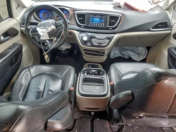 2C4RC1BG6JR332918 2018 CHRYSLER PACIFICA - Image 8