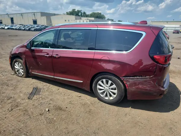 2C4RC1BG6JR355115 2018 CHRYSLER PACIFICA - Image 2