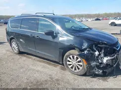 2C4RC1BG6JR357317 2018 CHRYSLER PACIFICA