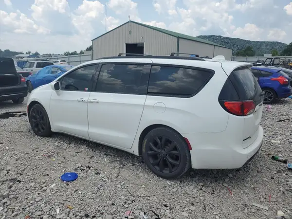 2C4RC1BG6JR364509 2018 CHRYSLER PACIFICA - Image 2