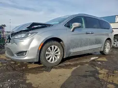 2C4RC1BG6KR528472 2019 CHRYSLER PACIFICA