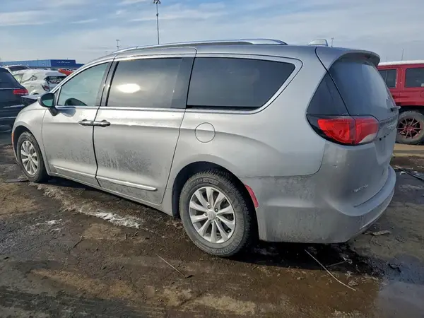 2C4RC1BG6KR528472 2019 CHRYSLER PACIFICA - Image 2