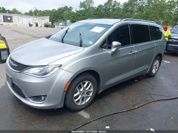 2C4RC1BG6KR531484 2019 CHRYSLER PACIFICA - Image 2