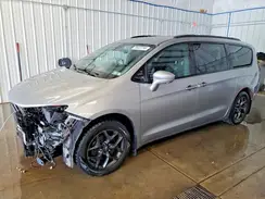2C4RC1BG6KR532246 2019 CHRYSLER PACIFICA