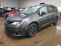 2C4RC1BG6KR532327 2019 CHRYSLER PACIFICA