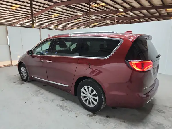 2C4RC1BG6KR537186 2019 CHRYSLER PACIFICA - Image 2