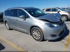2C4RC1BG6KR539732 2019 CHRYSLER PACIFICA