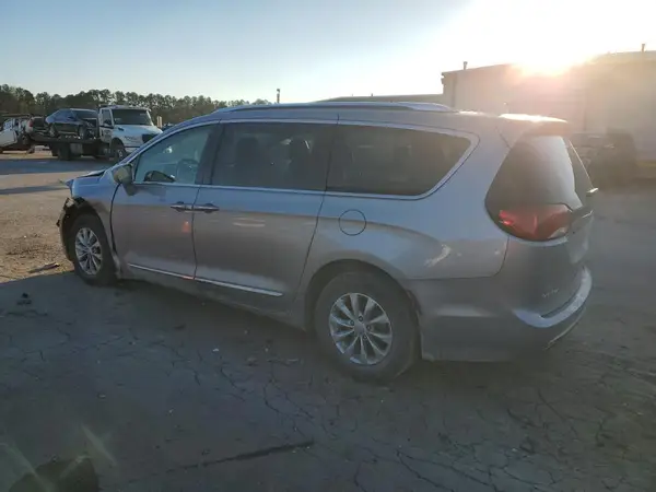 2C4RC1BG6KR539827 2019 CHRYSLER PACIFICA - Image 2