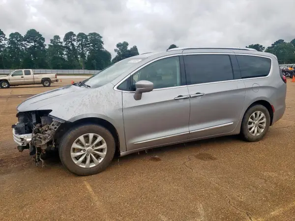 2C4RC1BG6KR547975 2019 CHRYSLER PACIFICA - Image 1