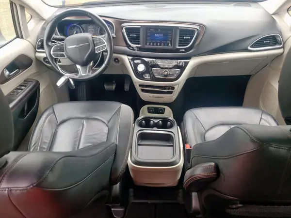 2C4RC1BG6KR547975 2019 CHRYSLER PACIFICA - Image 8