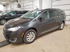 2C4RC1BG6KR550326 2019 CHRYSLER PACIFICA