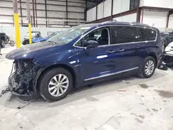 2C4RC1BG6KR554537 2019 CHRYSLER PACIFICA