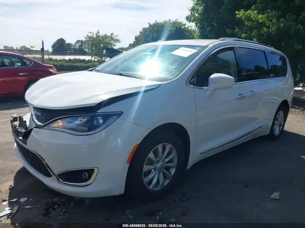 2C4RC1BG6KR555400 2019 CHRYSLER PACIFICA - Image 2