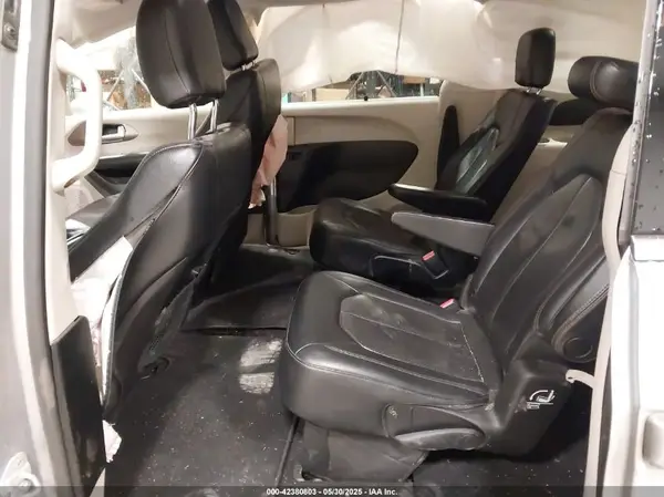 2C4RC1BG6KR560189 2019 CHRYSLER PACIFICA - Image 8
