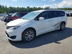 2C4RC1BG6KR560631 2019 CHRYSLER PACIFICA