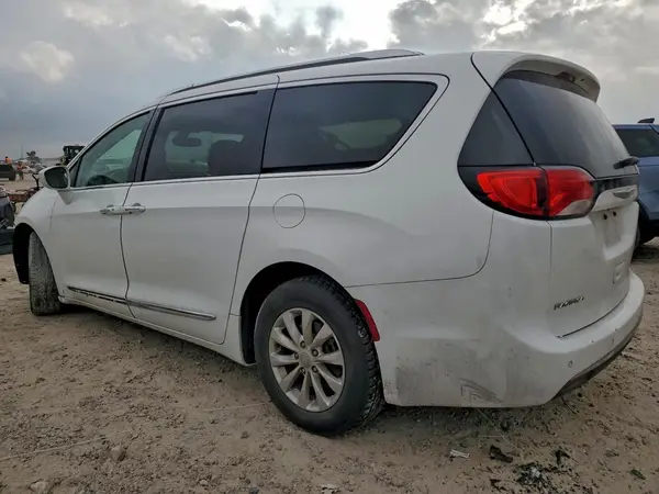 2C4RC1BG6KR561262 2019 CHRYSLER PACIFICA - Image 2