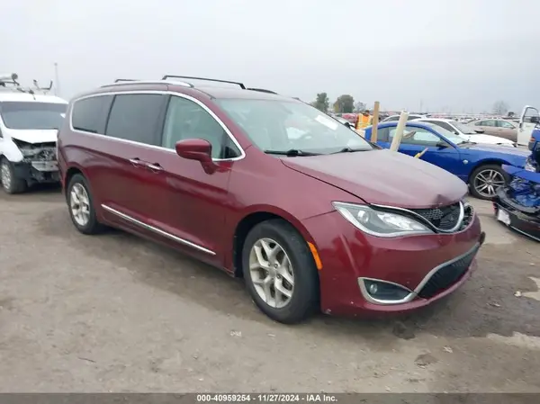2C4RC1BG6KR575324 2019 CHRYSLER PACIFICA - Image 1