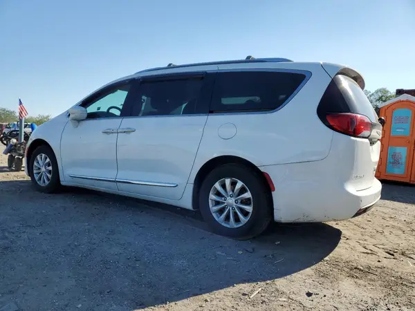 2C4RC1BG6KR581379 2019 CHRYSLER PACIFICA - Image 2