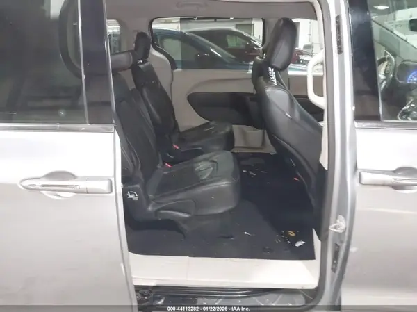 2C4RC1BG6KR582953 2019 CHRYSLER PACIFICA - Image 8