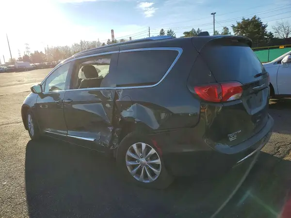 2C4RC1BG6KR593208 2019 CHRYSLER PACIFICA - Image 2