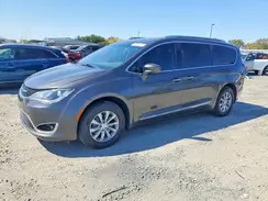 2C4RC1BG6KR596738 2019 CHRYSLER PACIFICA