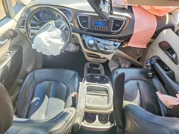 2C4RC1BG6KR596917 2019 CHRYSLER PACIFICA - Image 8