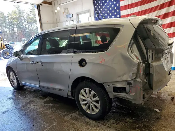 2C4RC1BG6KR597484 2019 CHRYSLER PACIFICA - Image 2