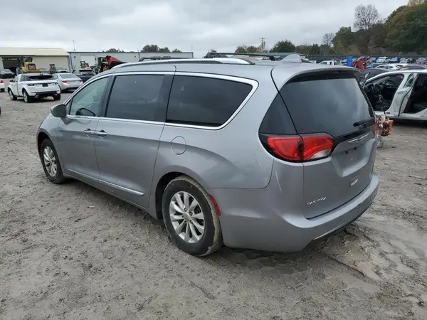 2C4RC1BG6KR613148 2019 CHRYSLER PACIFICA - Image 2