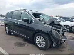 2C4RC1BG6KR617149 2019 CHRYSLER PACIFICA