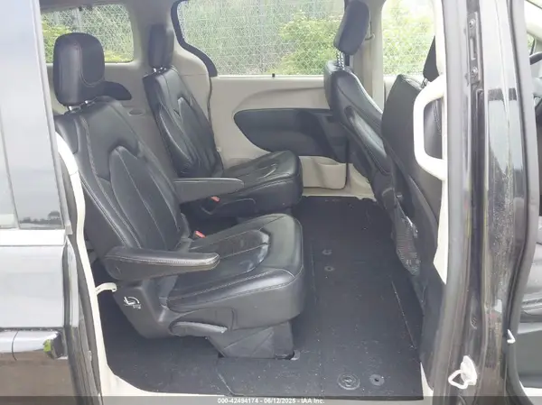 2C4RC1BG6KR625851 2019 CHRYSLER PACIFICA - Image 8