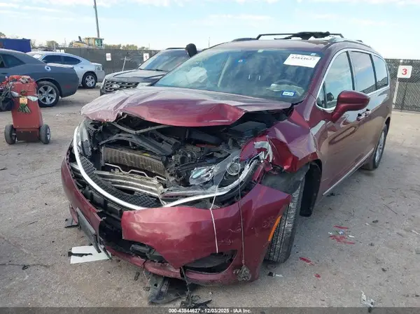 2C4RC1BG6KR625932 2019 CHRYSLER PACIFICA - Image 2