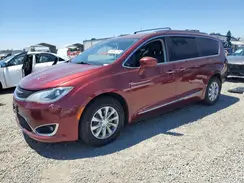 2C4RC1BG6KR626157 2019 CHRYSLER PACIFICA