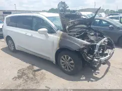 2C4RC1BG6KR627194 2019 CHRYSLER PACIFICA