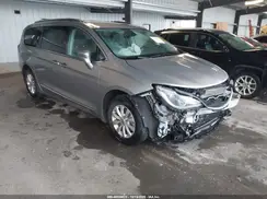 2C4RC1BG6KR655027 2019 CHRYSLER PACIFICA