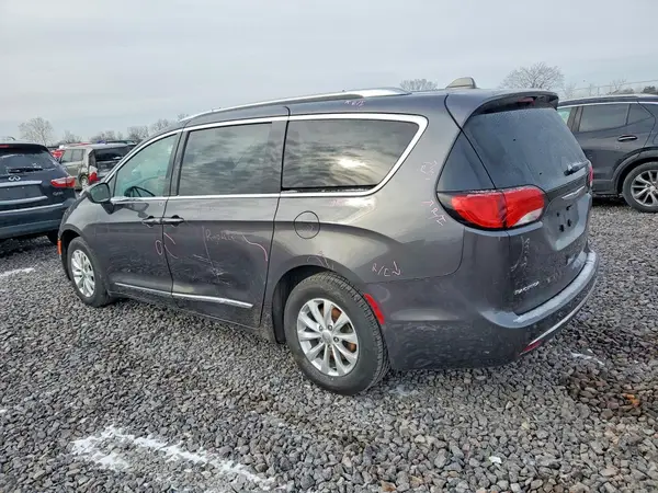 2C4RC1BG6KR655156 2019 CHRYSLER PACIFICA - Image 2