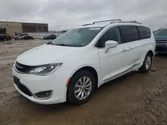 2C4RC1BG6KR704758 2019 CHRYSLER PACIFICA