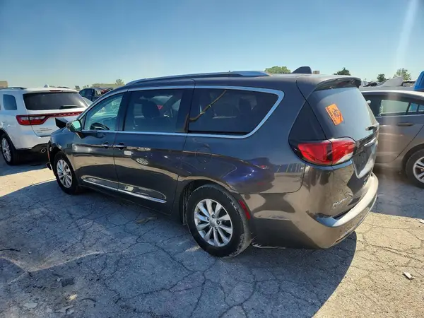 2C4RC1BG6KR704808 2019 CHRYSLER PACIFICA - Image 2