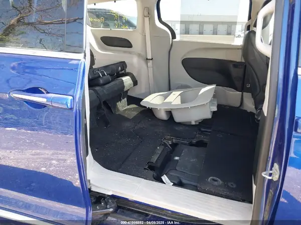 2C4RC1BG6KR708857 2019 CHRYSLER PACIFICA - Image 8