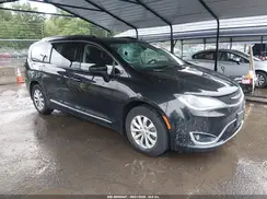 2C4RC1BG6KR721687 2019 CHRYSLER PACIFICA