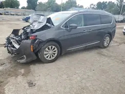 2C4RC1BG6KR731877 2019 CHRYSLER PACIFICA