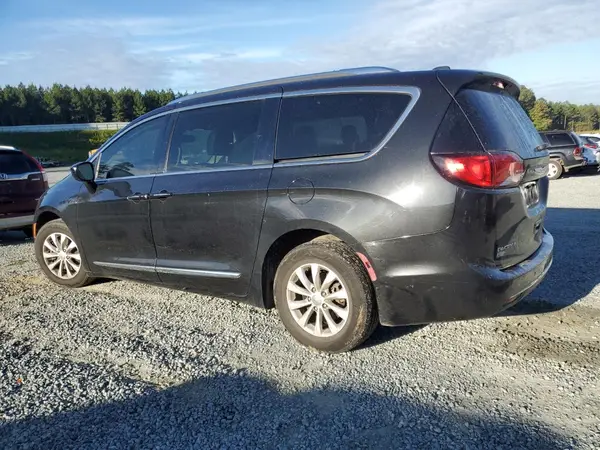 2C4RC1BG6KR732589 2019 CHRYSLER PACIFICA - Image 2