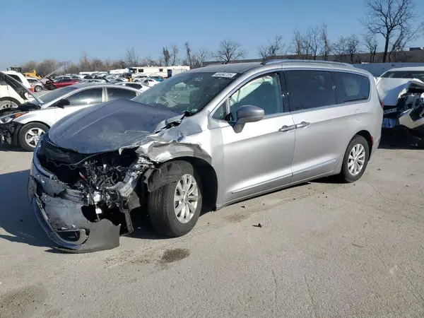 2C4RC1BG6KR733001 2019 CHRYSLER PACIFICA - Image 1