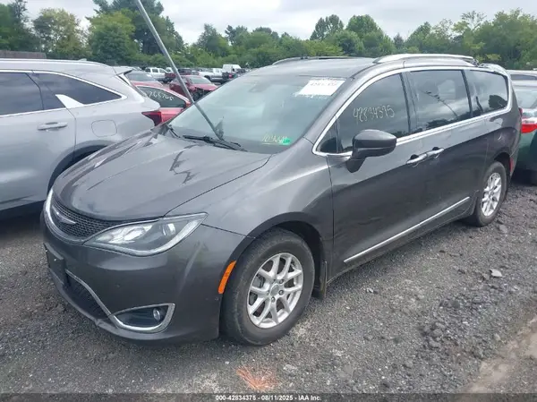 2C4RC1BG6LR103609 2020 CHRYSLER PACIFICA - Image 2