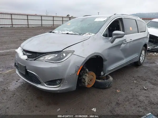 2C4RC1BG6LR109863 2020 CHRYSLER PACIFICA - Image 2
