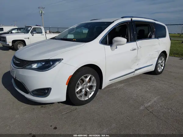 2C4RC1BG6LR115744 2020 CHRYSLER PACIFICA - Image 2
