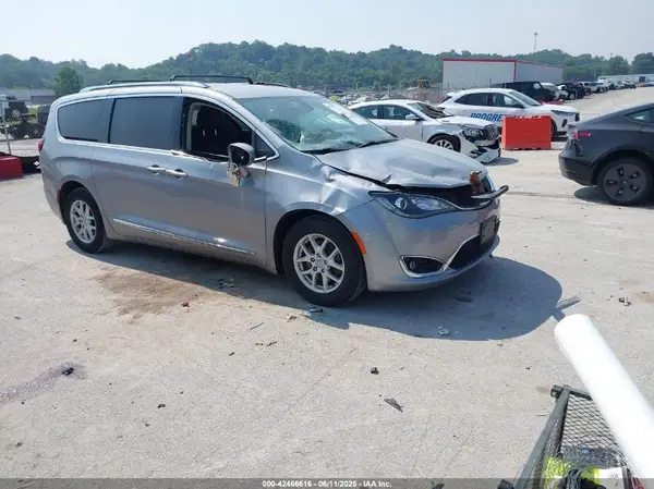 2C4RC1BG6LR141423 2020 CHRYSLER PACIFICA - Image 1