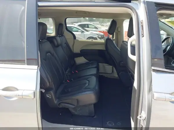 2C4RC1BG6LR141423 2020 CHRYSLER PACIFICA - Image 8